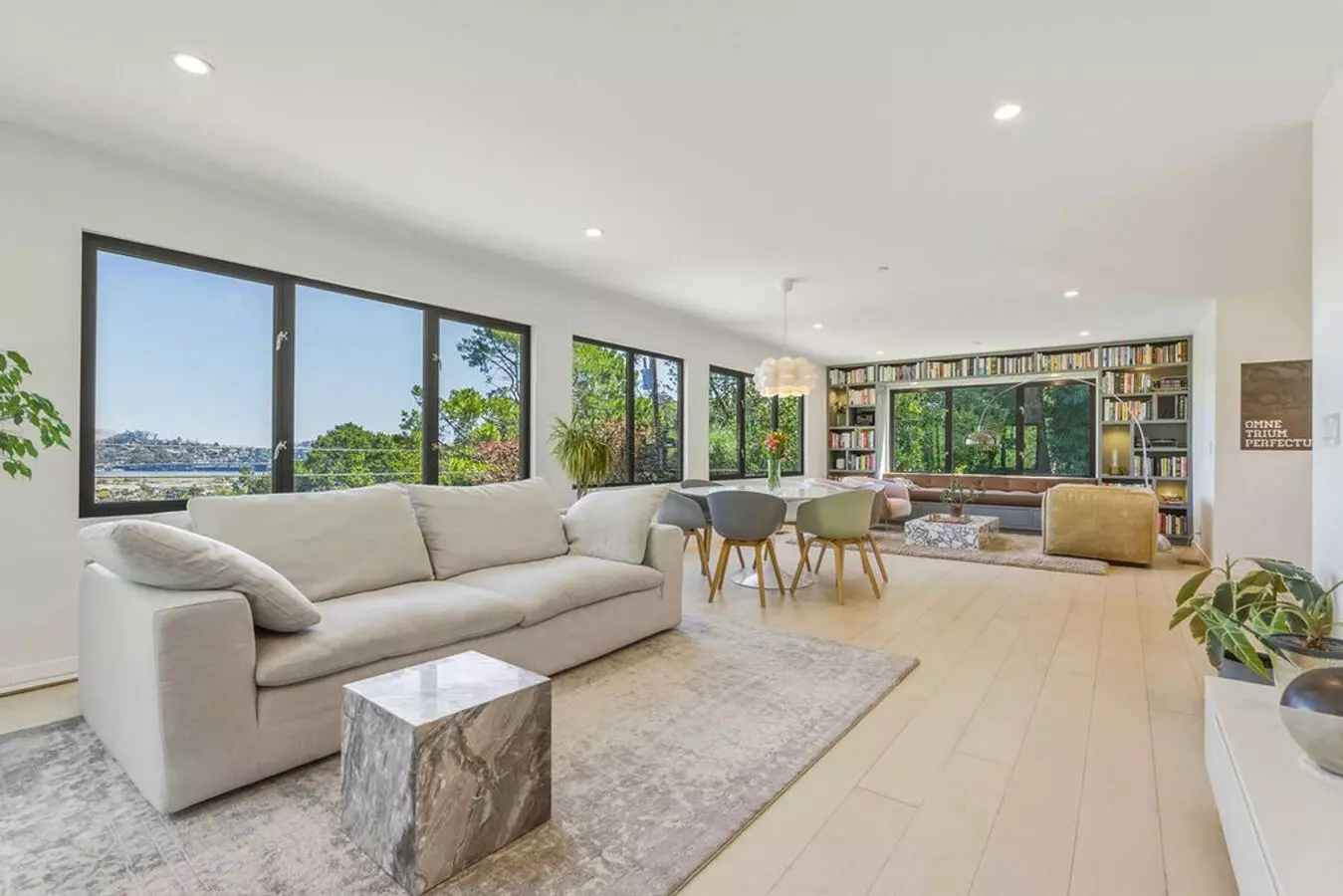Beautifully Remodeled 4br + Office Mill Valley Home — Furnished, Private 3/4-acre Setting, Walk To Tam Elementary photo 5