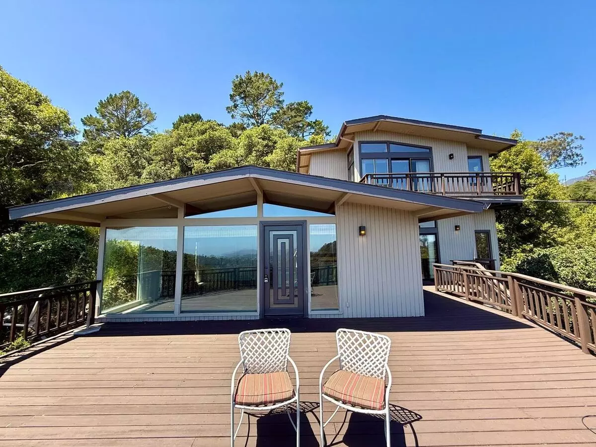 Spacious Three Bed / Three Bath Home Off Of Panoramic Hwy With Stunning Views photo 3