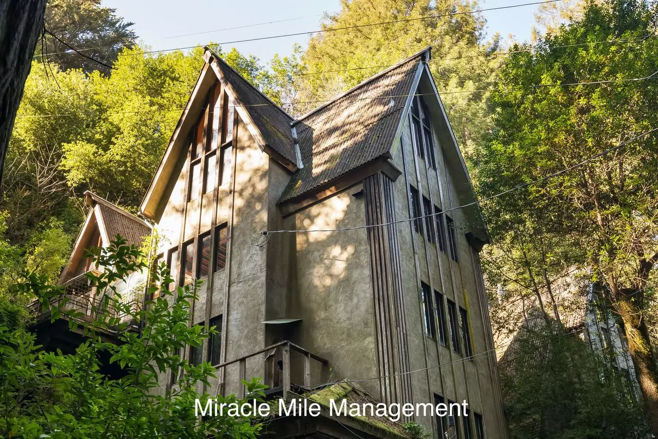 Unique Tudor Style Home With Bonus Cottage photo 3