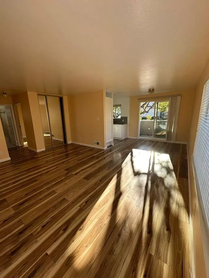 Parkview Apartments photo 2