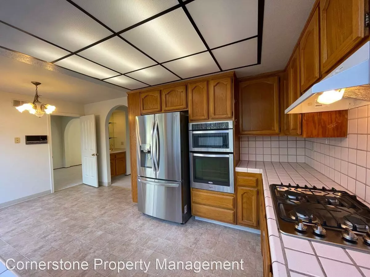 1071 Sandalwood Lane, Milpitas, CA 95035 photo 5
