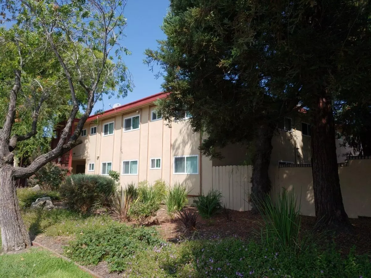 1471 Calaveras Blvd photo 3