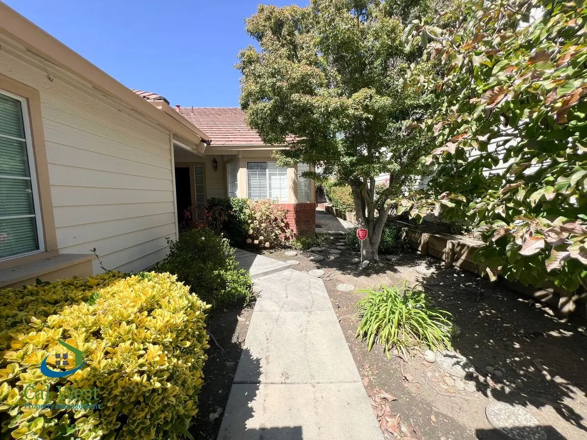 $4095 - Quiet Neighborhood Of Milpitas 2br/2ba Townhome photo 5