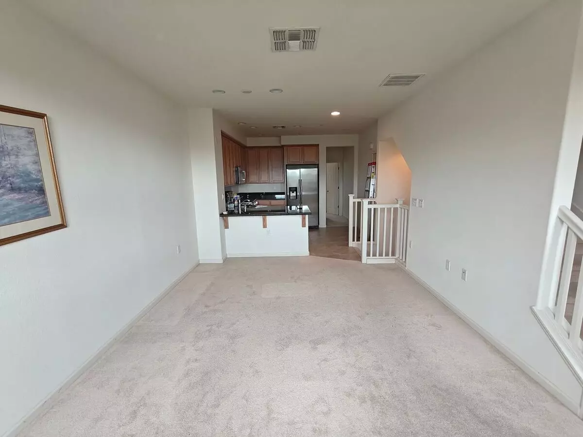 COMING SOON 3BR3BA photo 5