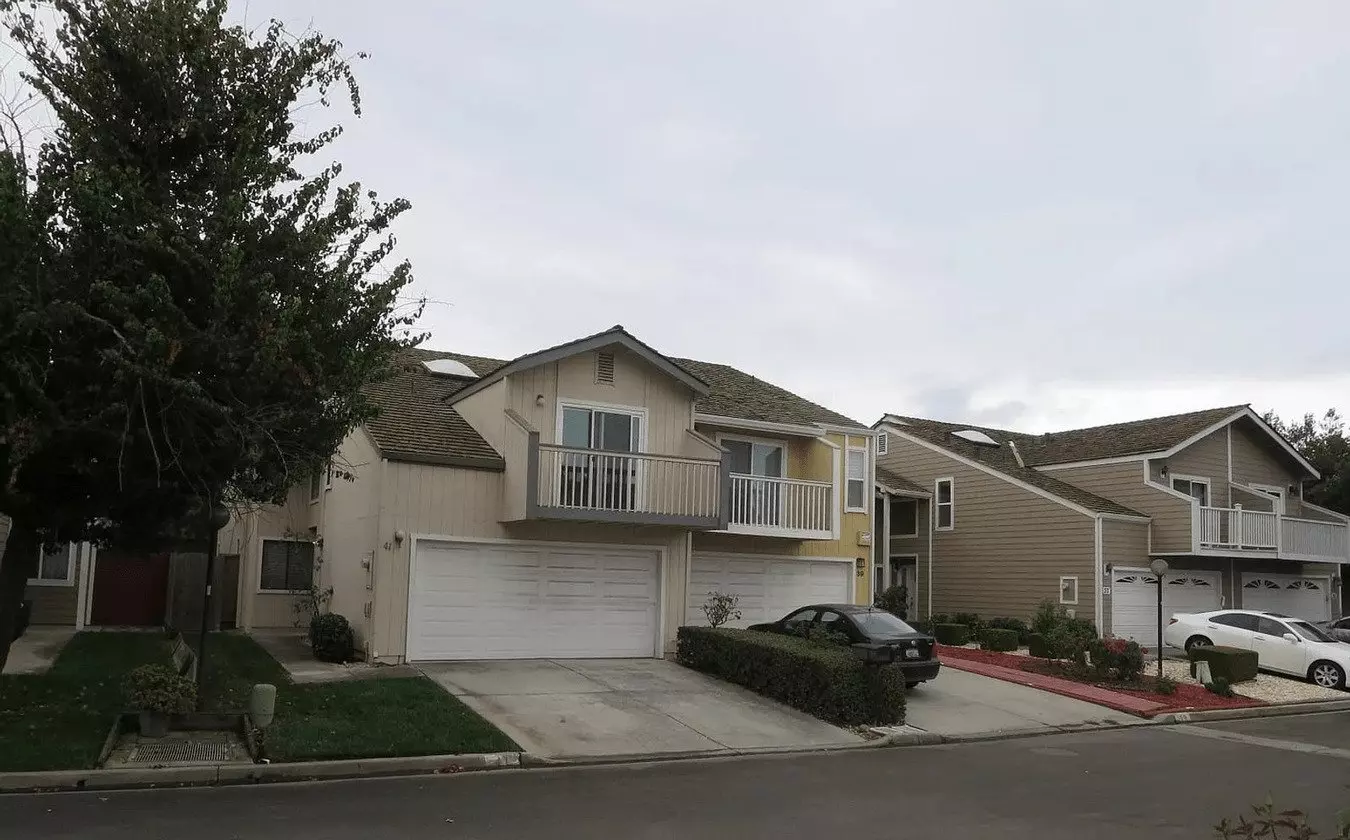Two Story 3 Bed/bath Single Family Home In Milpitas, Ca. For Rent!!! photo 2