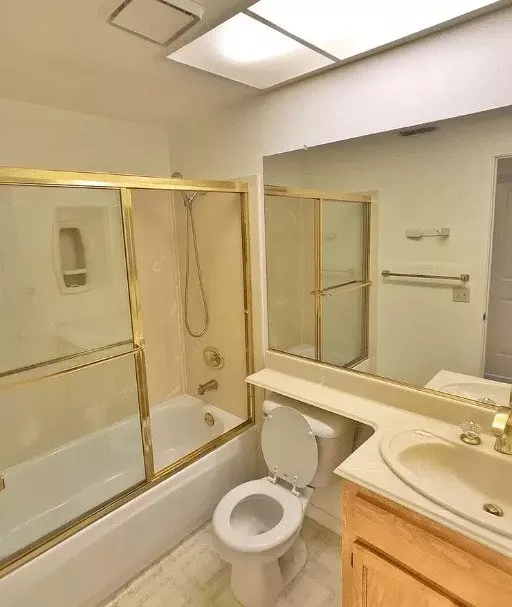 336 Edgewater Dr photo 4