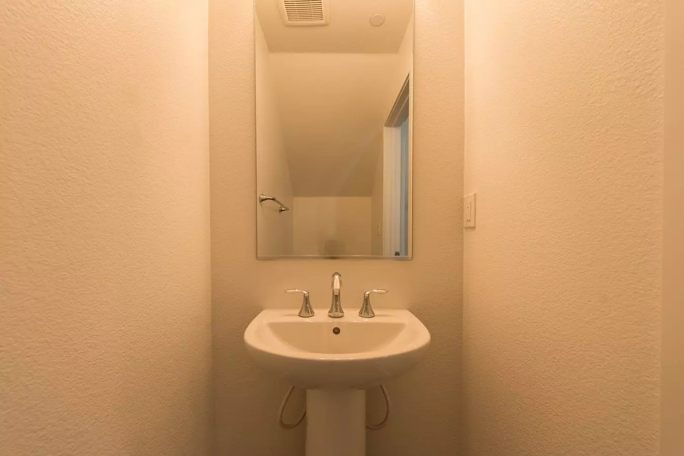 1508 Cherry Cir photo 3