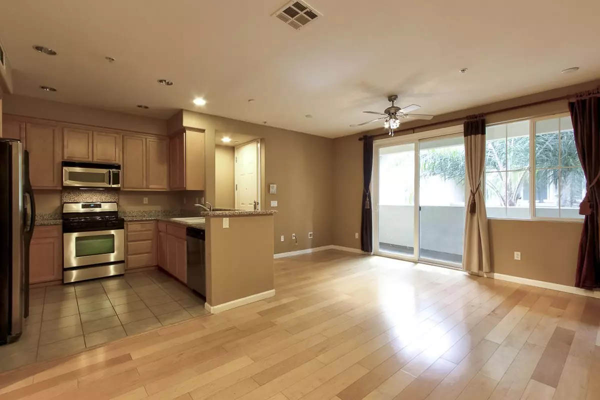 92 Parc Place Dr photo 5