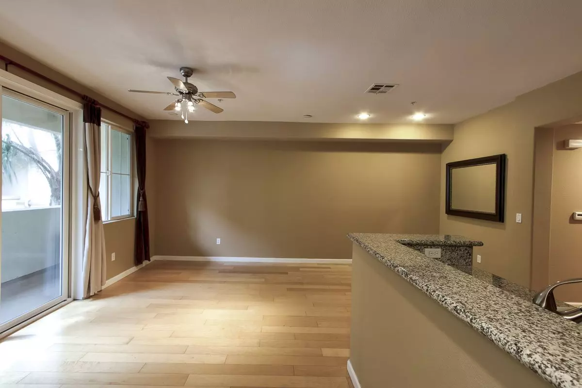 92 Parc Place Dr photo 3