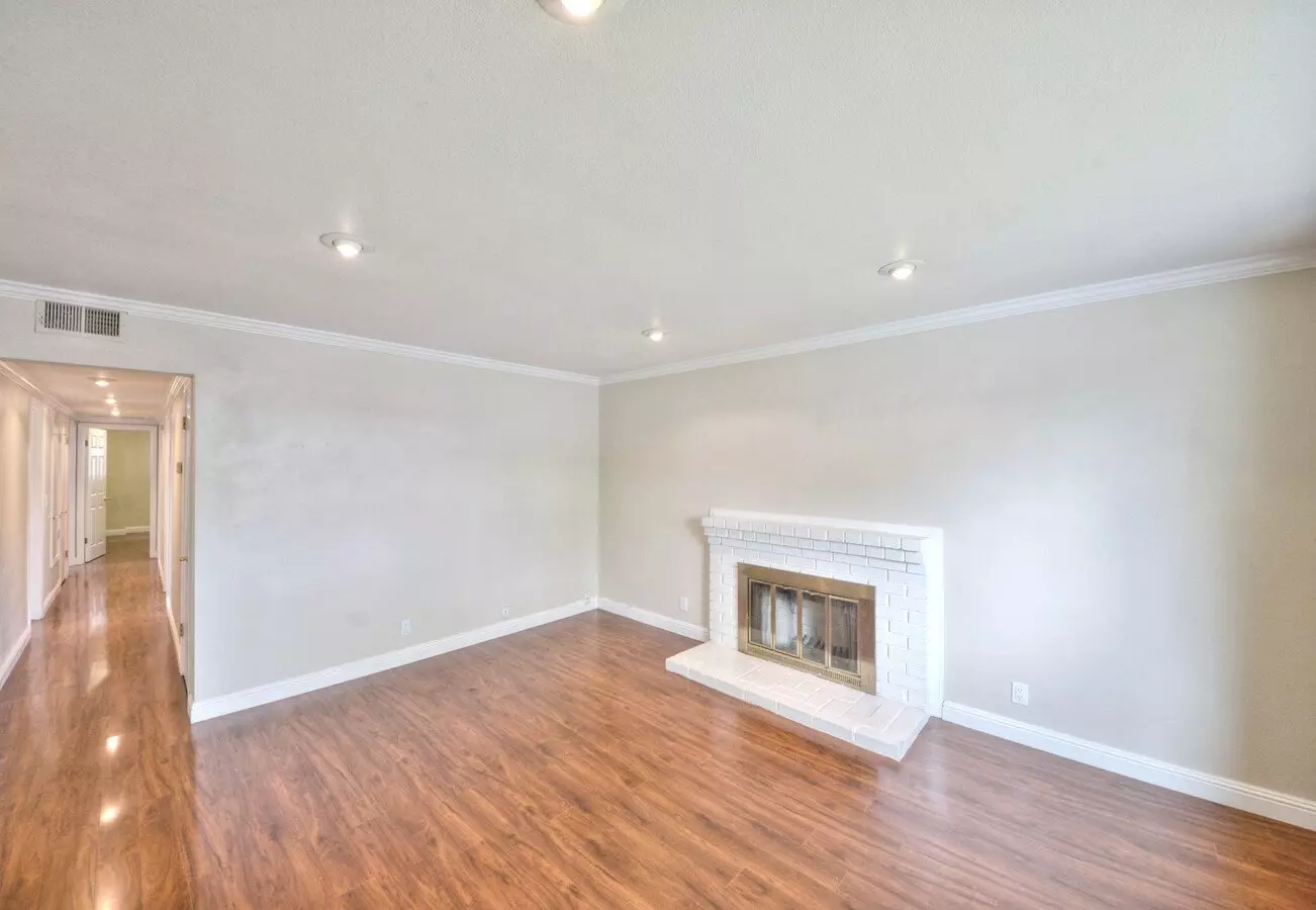248 North Park Victoria Drive, Milpitas, CA 95035 photo 2