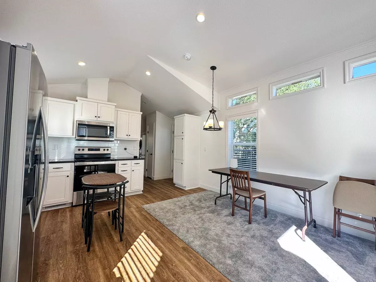 17445 Pleasant View Avenue, Los Gatos, CA 95030 photo 5