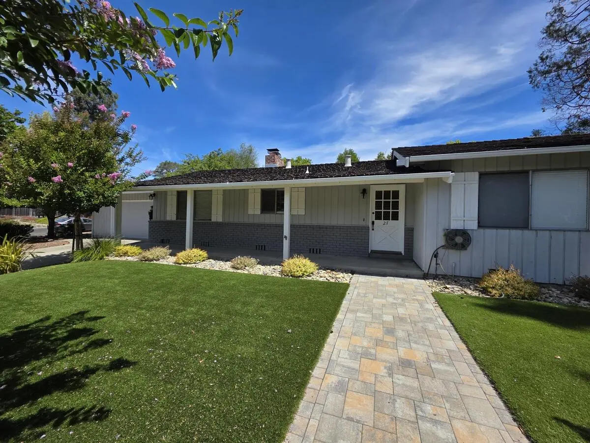 27 Freitas Dr