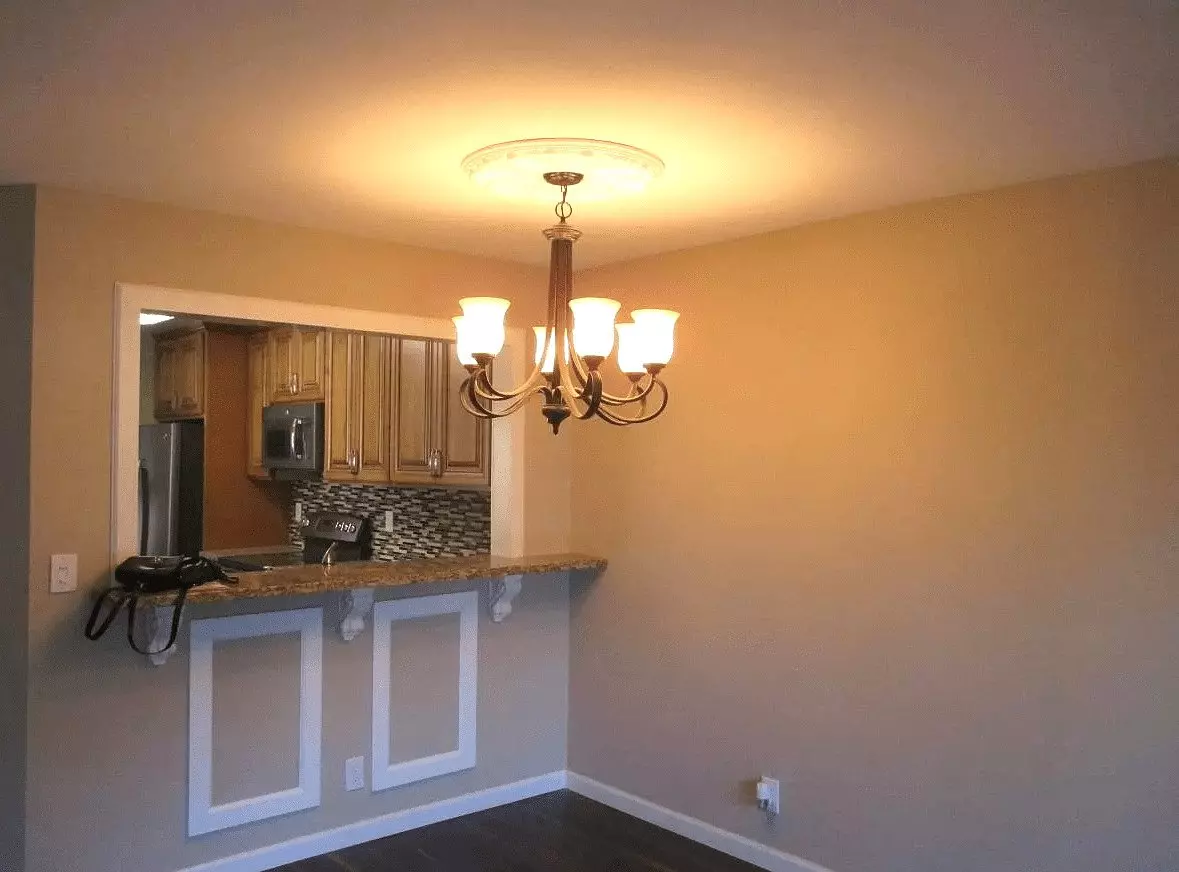 17167 Creekside Cir photo 5