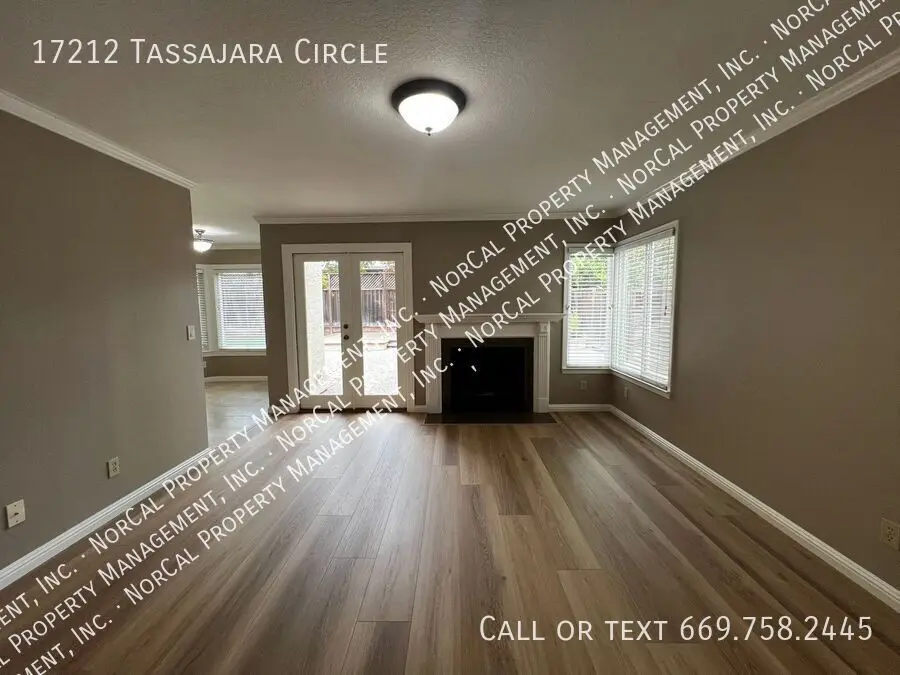 17212 Tassajara Cir photo 4