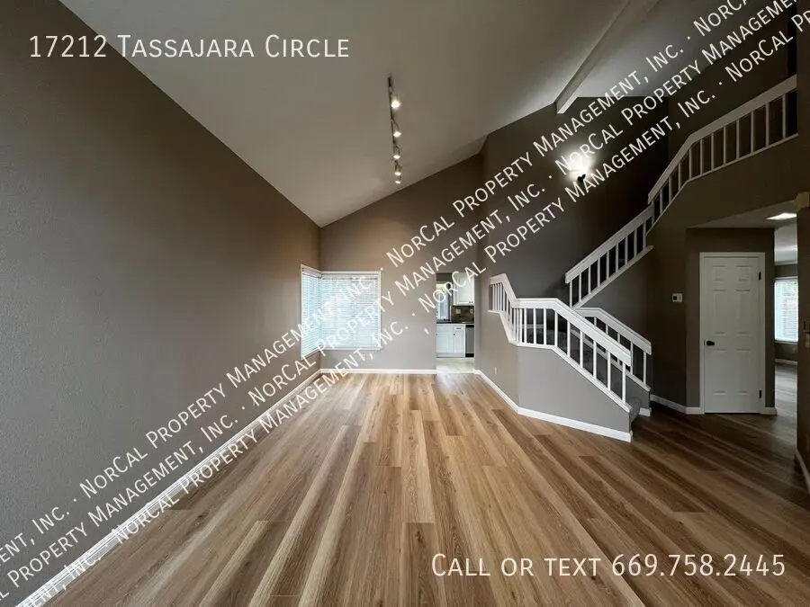 17212 Tassajara Cir photo 3