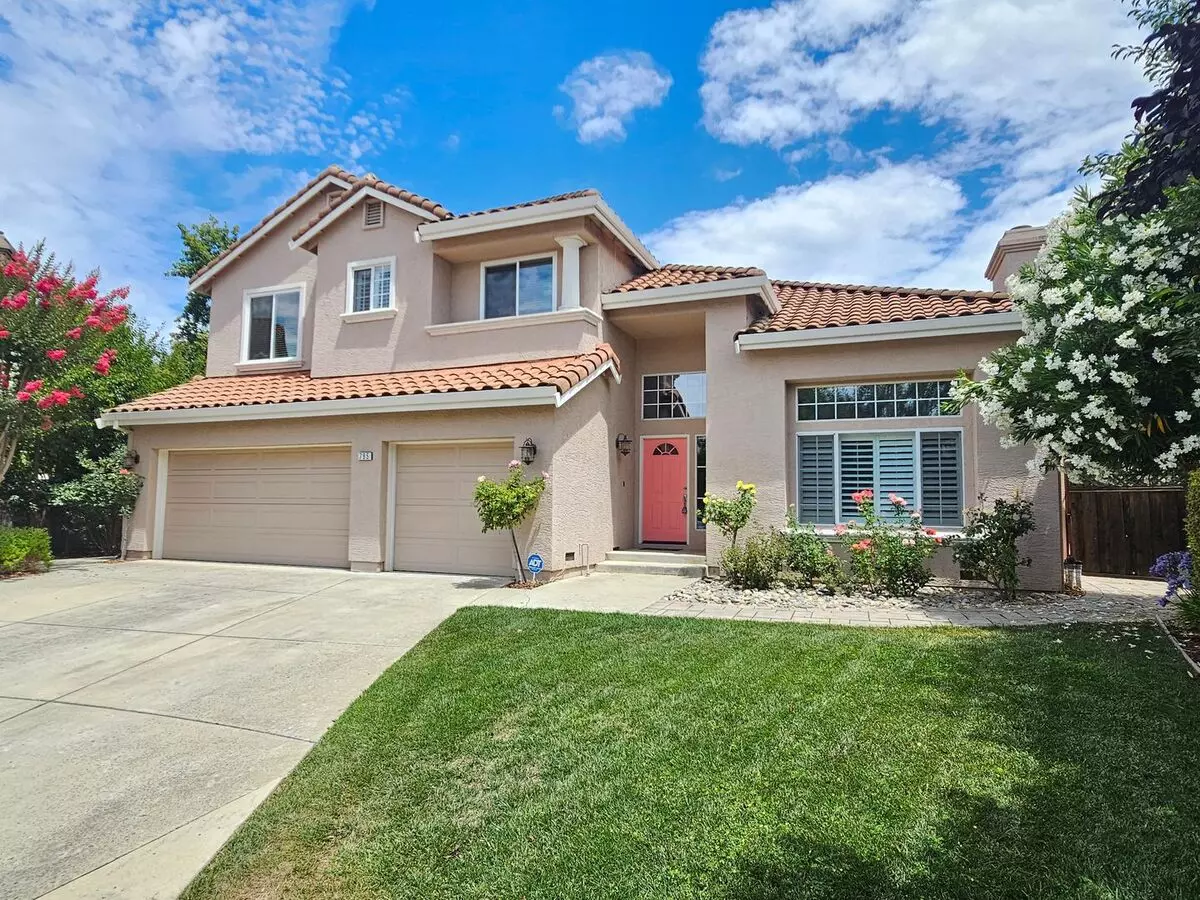 795 Avante Pl Morgan Hill, CA 95037 photo 3