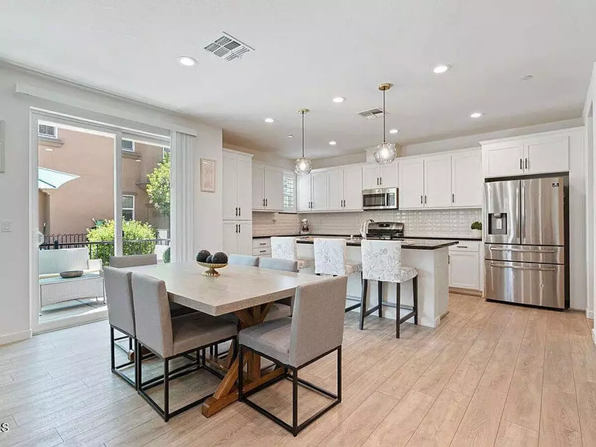 Coming Soon! 3/2.5 In Morgan Hill photo 3
