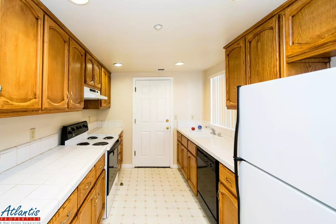 San Pedro Ave 410 photo 4