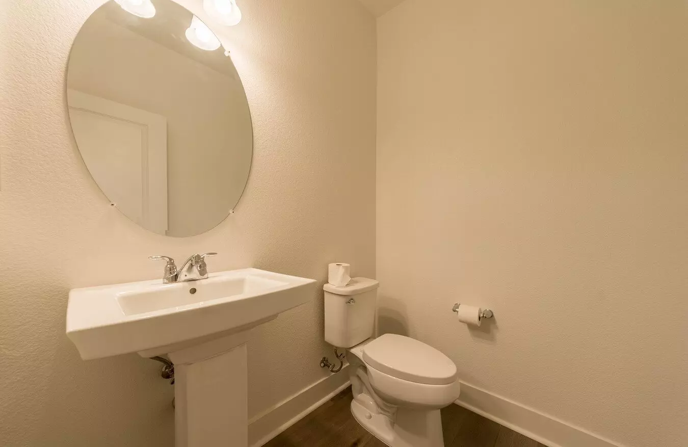 Spacious 4 Bed/ 4 Bath Condo In Downtown Morgan Hill photo 5