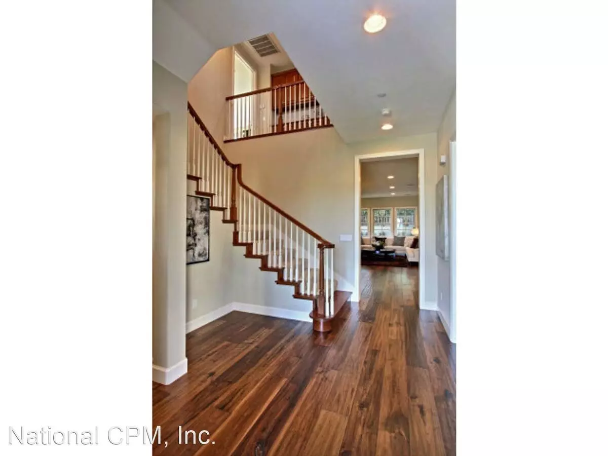 101 Mansfield Drive, Mountain View, CA 94040 photo 3
