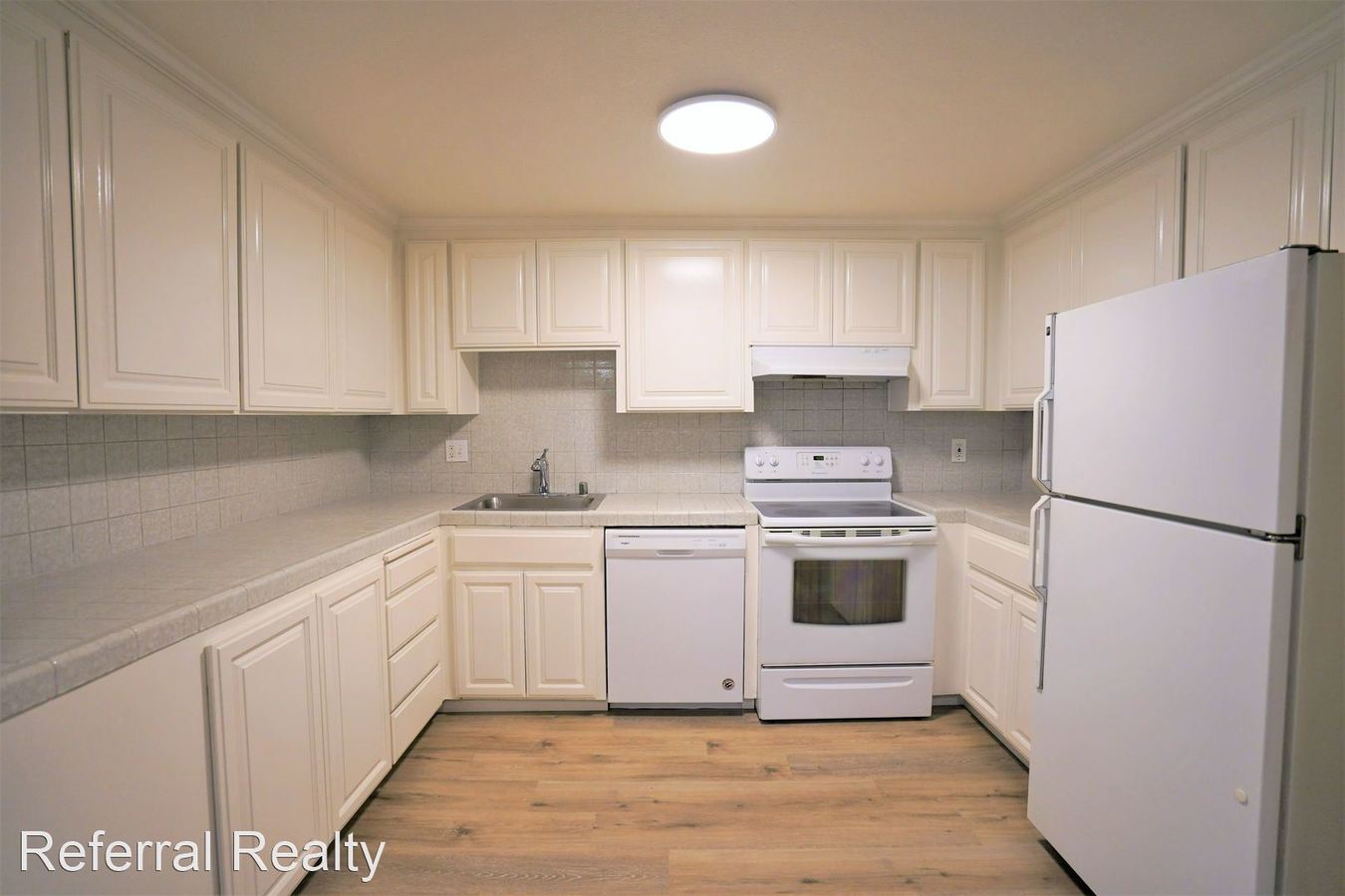 Crestview Apartments photo 3
