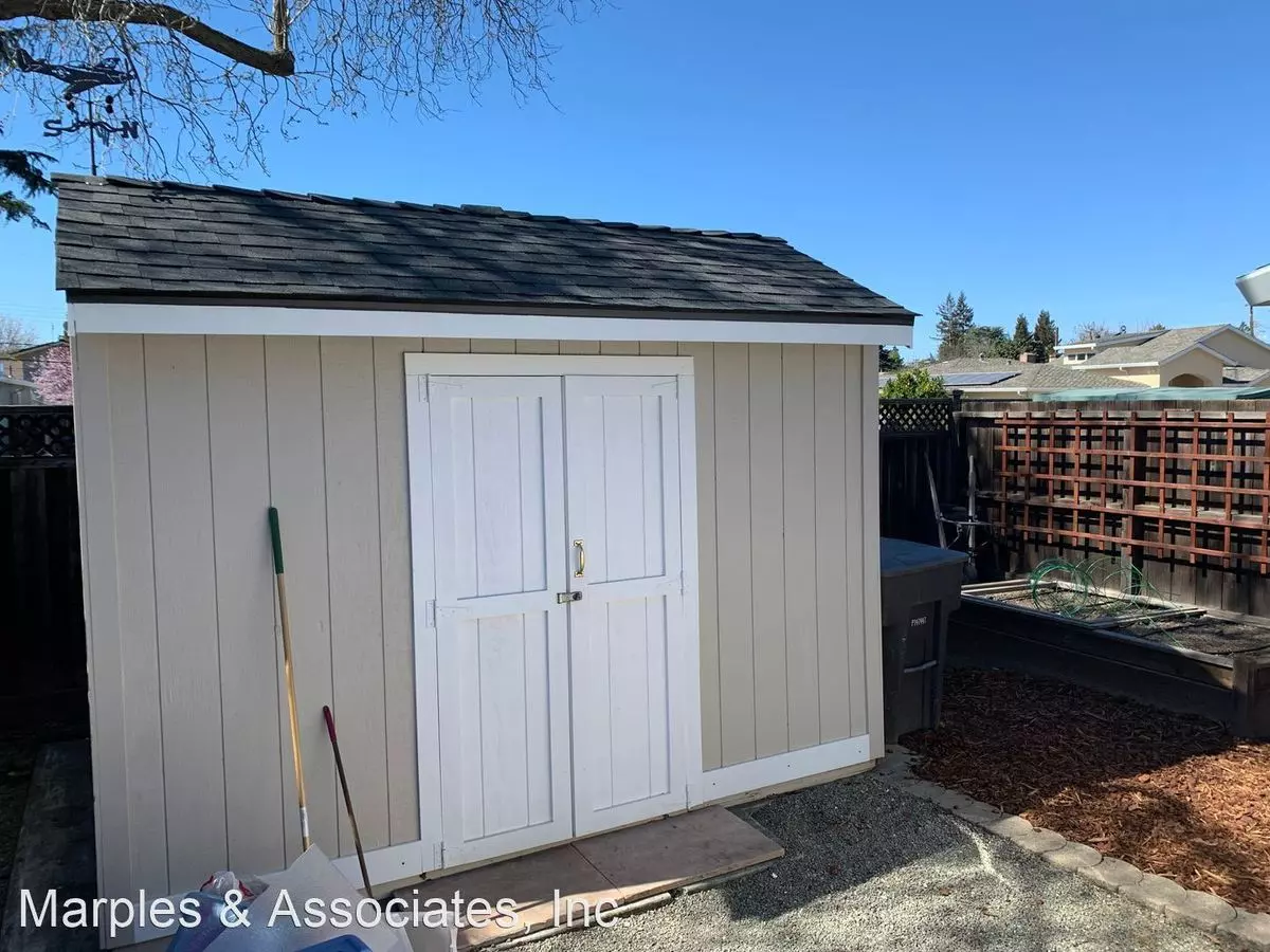 1075 Petie Way, Mountain View, CA 94040 photo 5