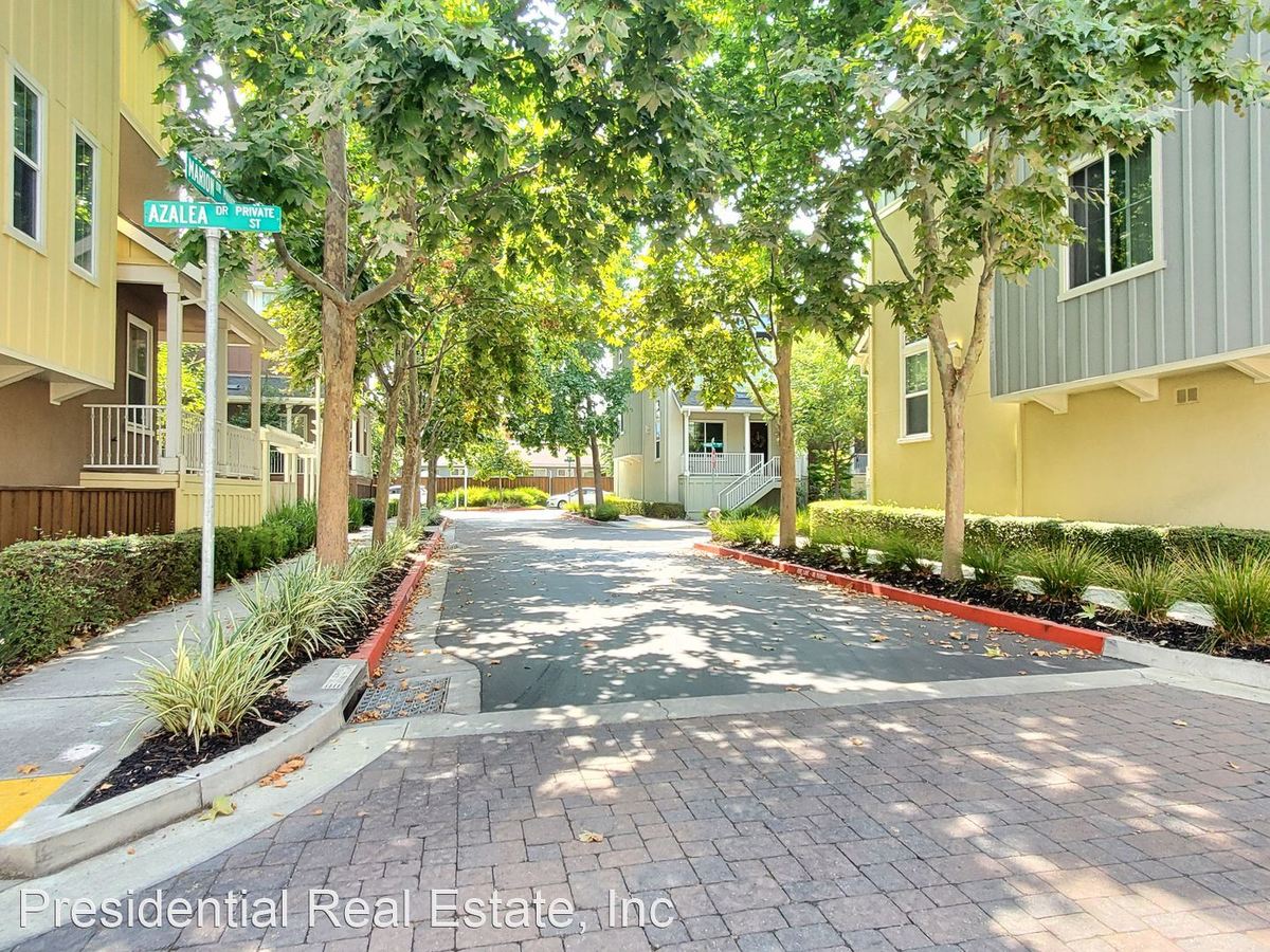 126 Azalea Drive, Mountain View, CA 94041 photo 4