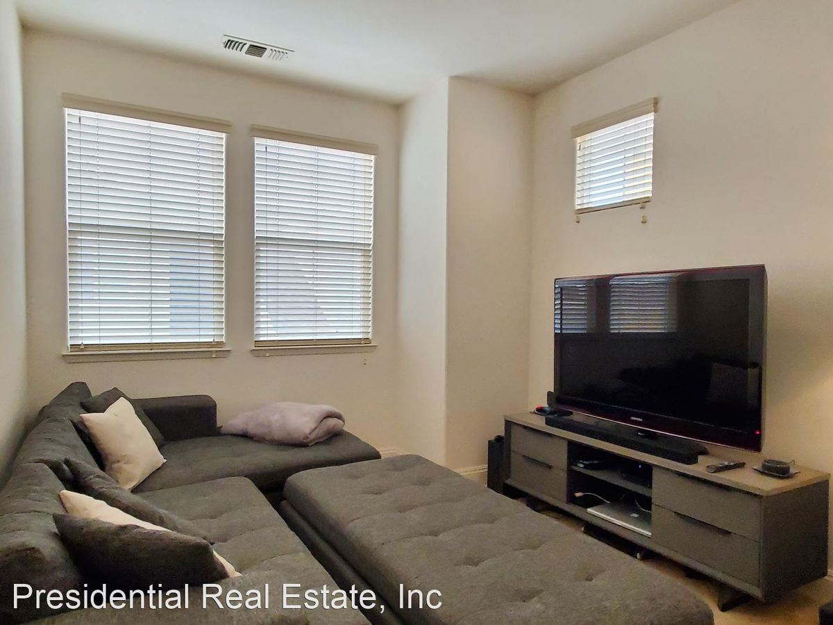 126 Azalea Drive, Mountain View, CA 94041 photo 3