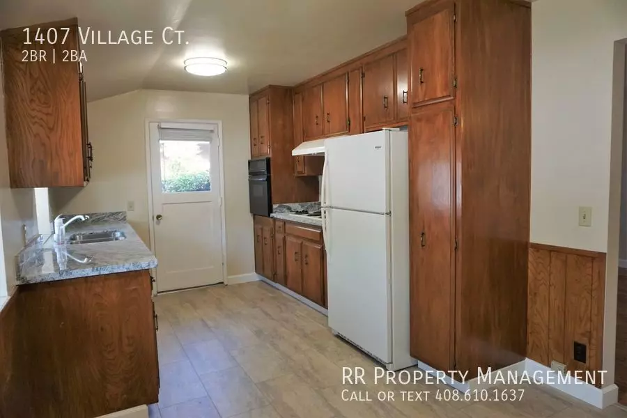 1407 Village Court, Mountain View, CA 94040 photo 2