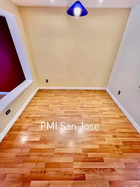 171 Sherland Ave photo 3
