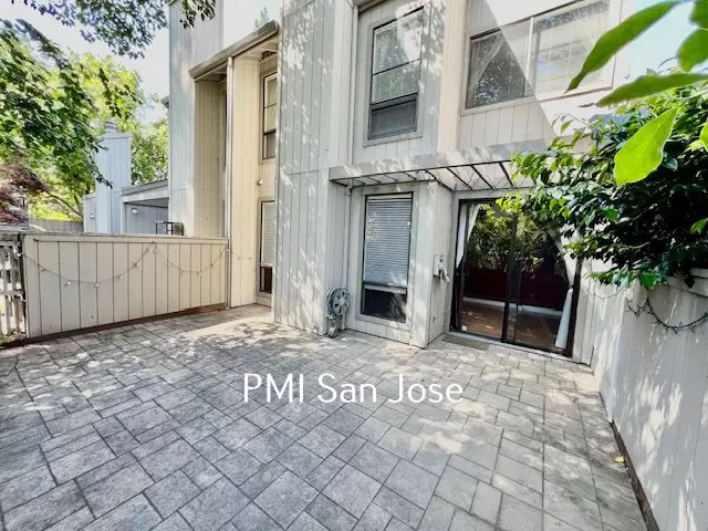 171 Sherland Ave photo 2