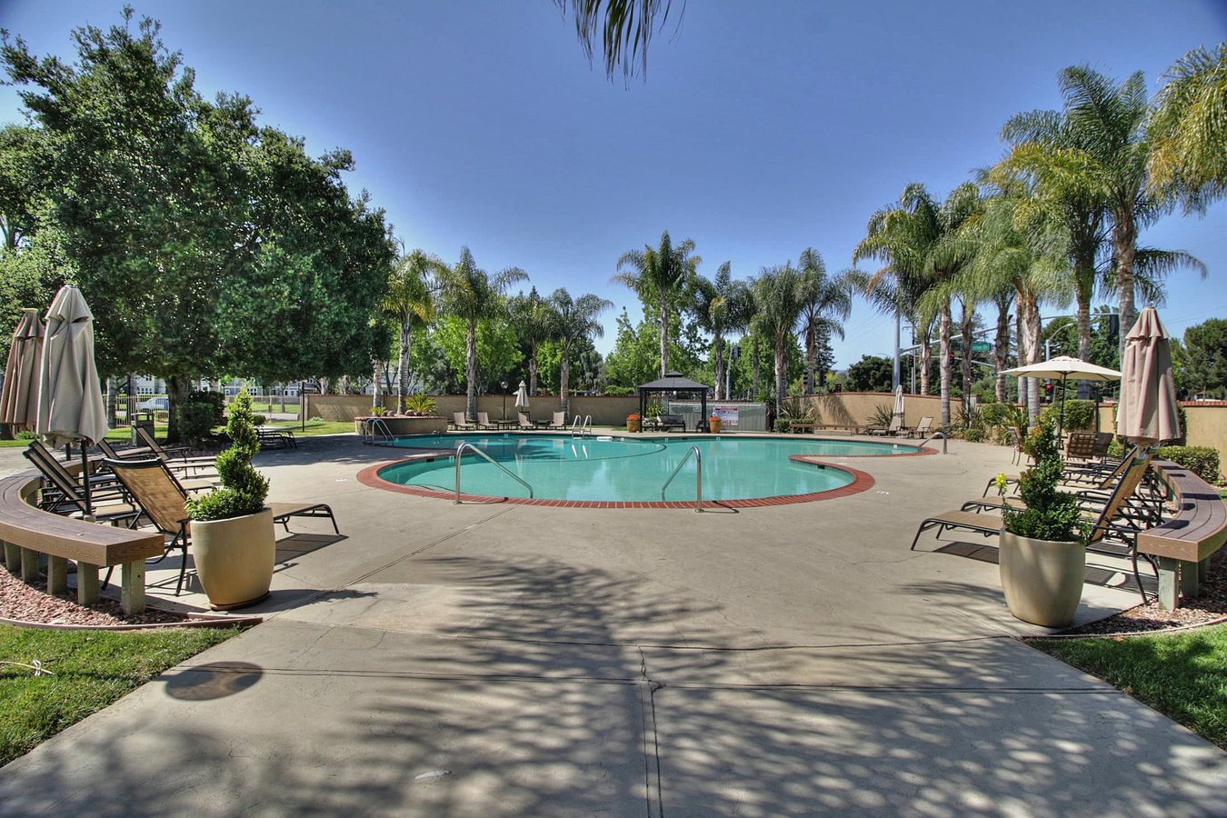 The Arbors At Mountain View Apartments photo 4