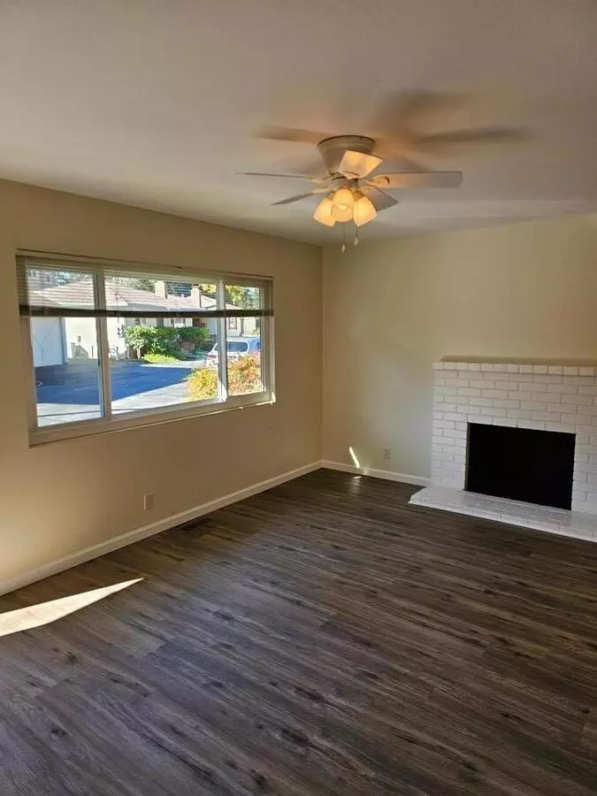 282 Monroe Drive, Mountain View, CA 94040 photo 2