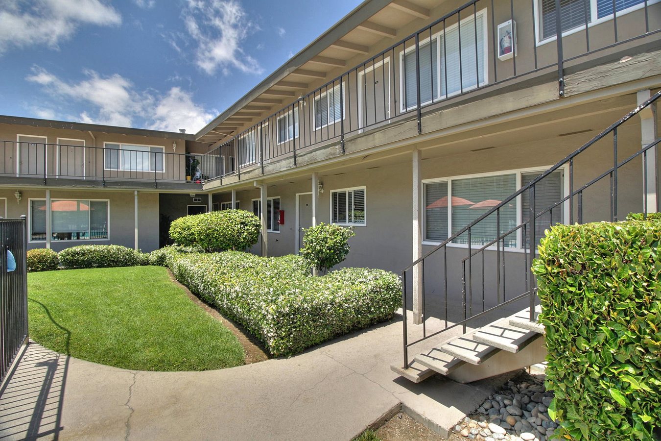 55 Evandale photo 4