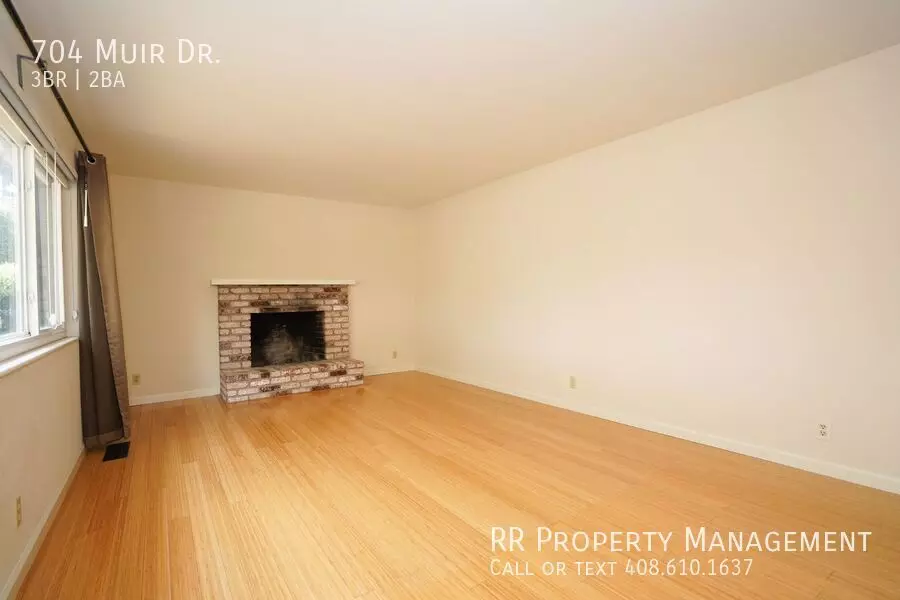 704 Muir Drive, Mountain View, CA 94041 photo 4