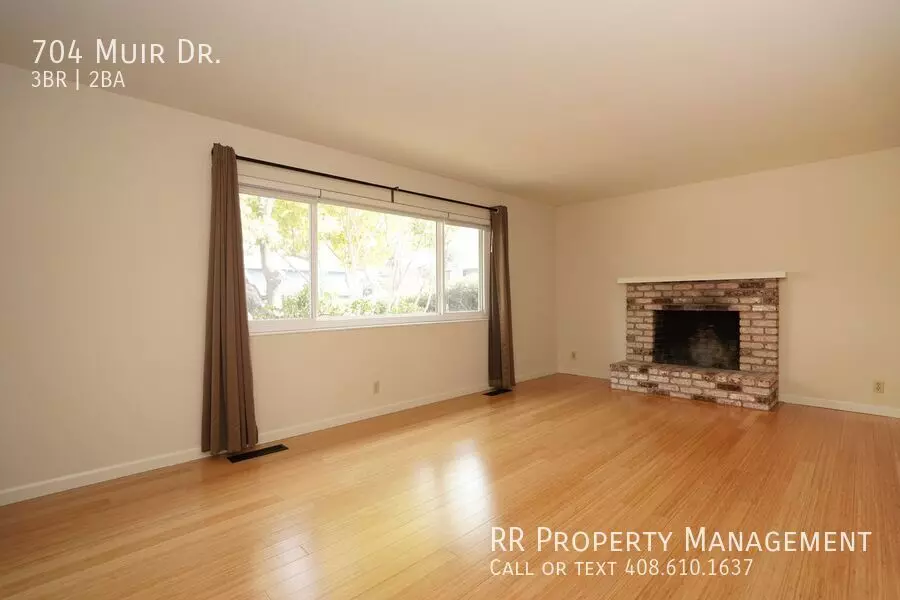 704 Muir Drive, Mountain View, CA 94041 photo 3