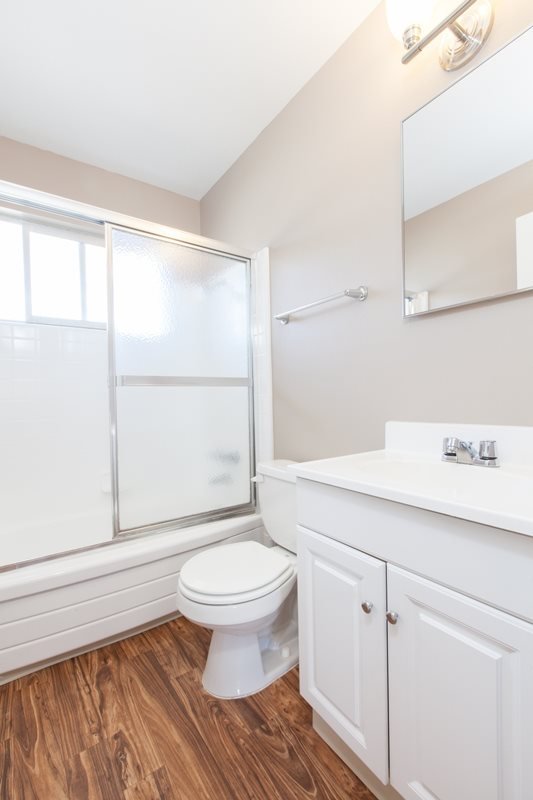 Atrium Court Apartments photo 3