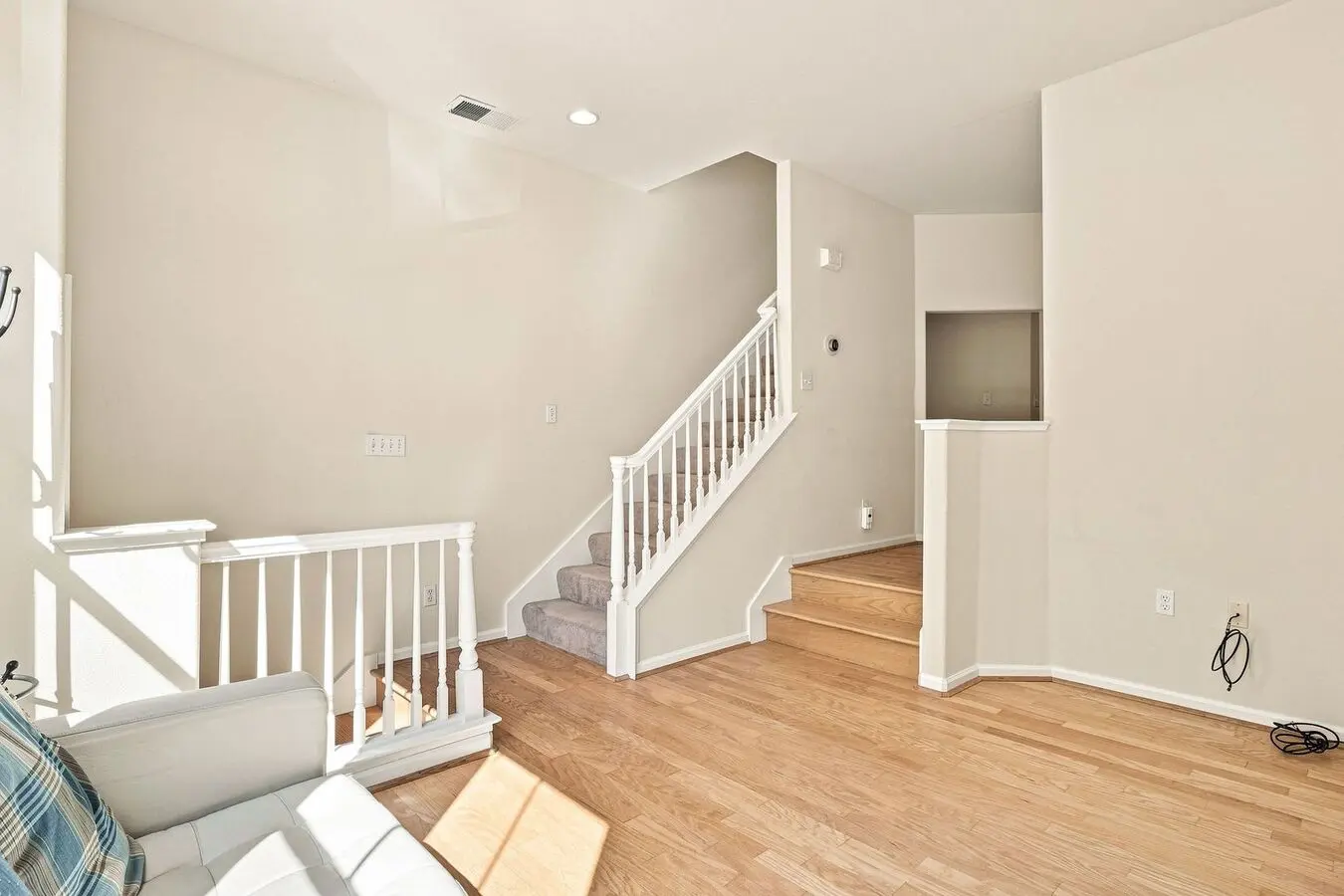 Beautiful 2 Bedroom, 2.5 Bathroom Townhome In The Crossings, Mountain View photo 5