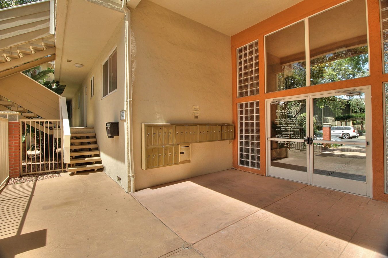 Melrose photo 2