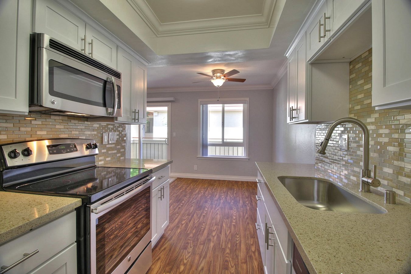 Mountain View Town Center I & II Apartments photo 3
