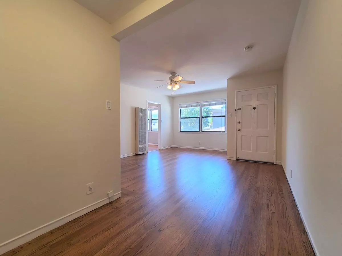 775 S. Shoreline Blvd photo 3