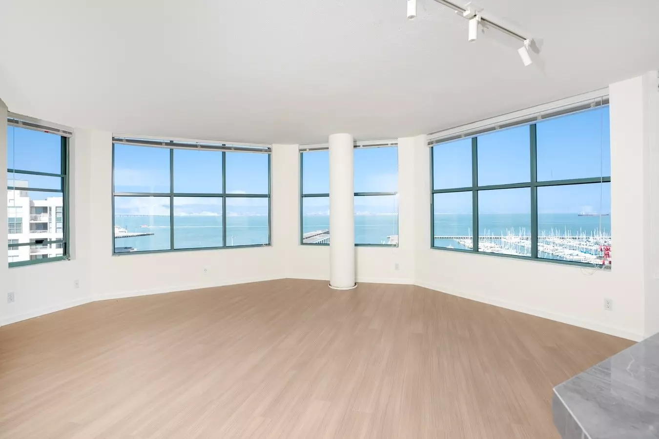 South Beach Marina Apartments photo 4