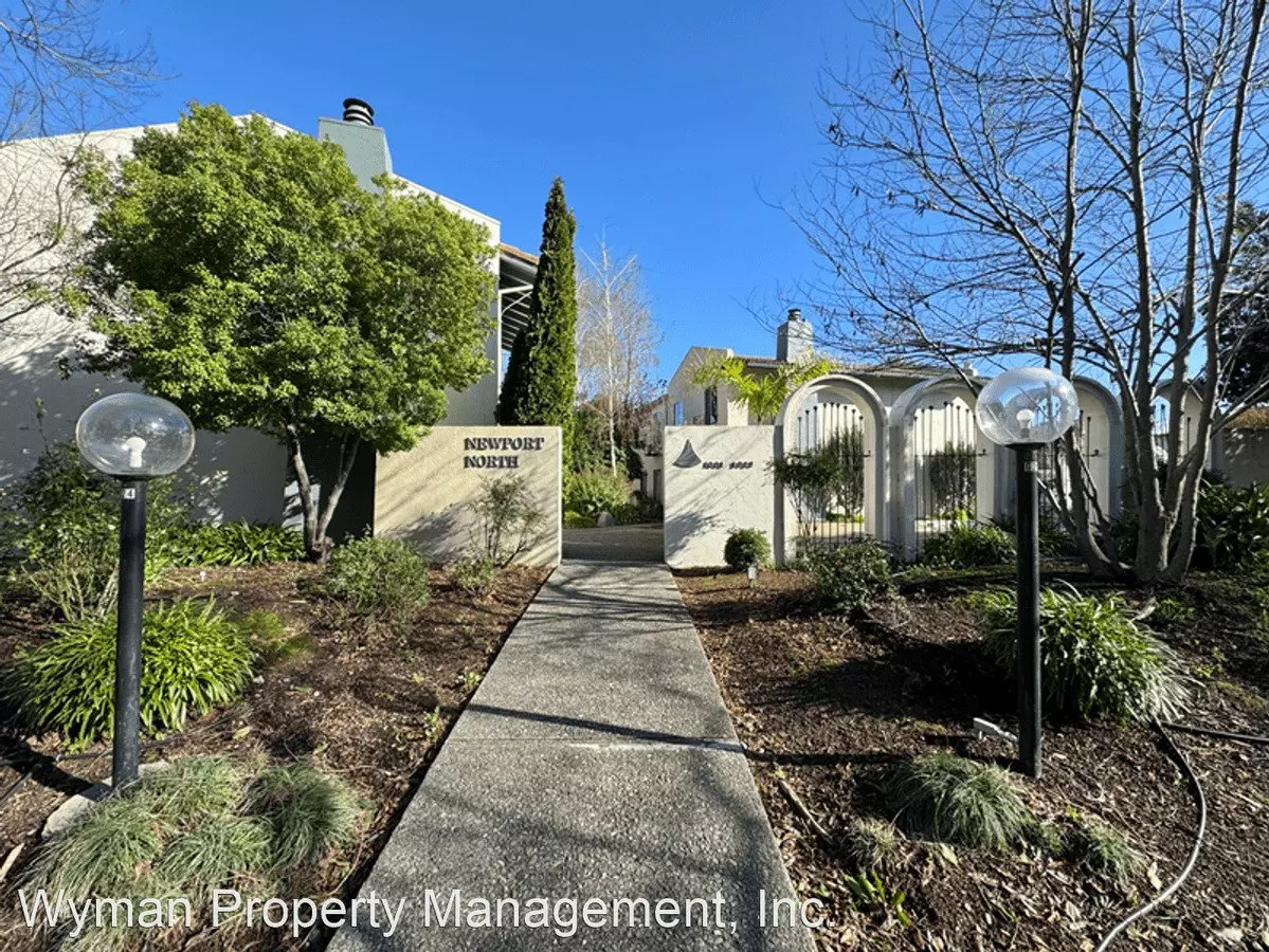 1008 Marina Dr Napa, CA 94559 photo 3