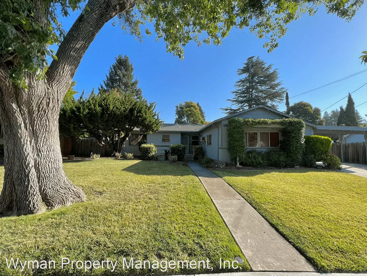 1052 Vassar Dr, Napa (Single Family)