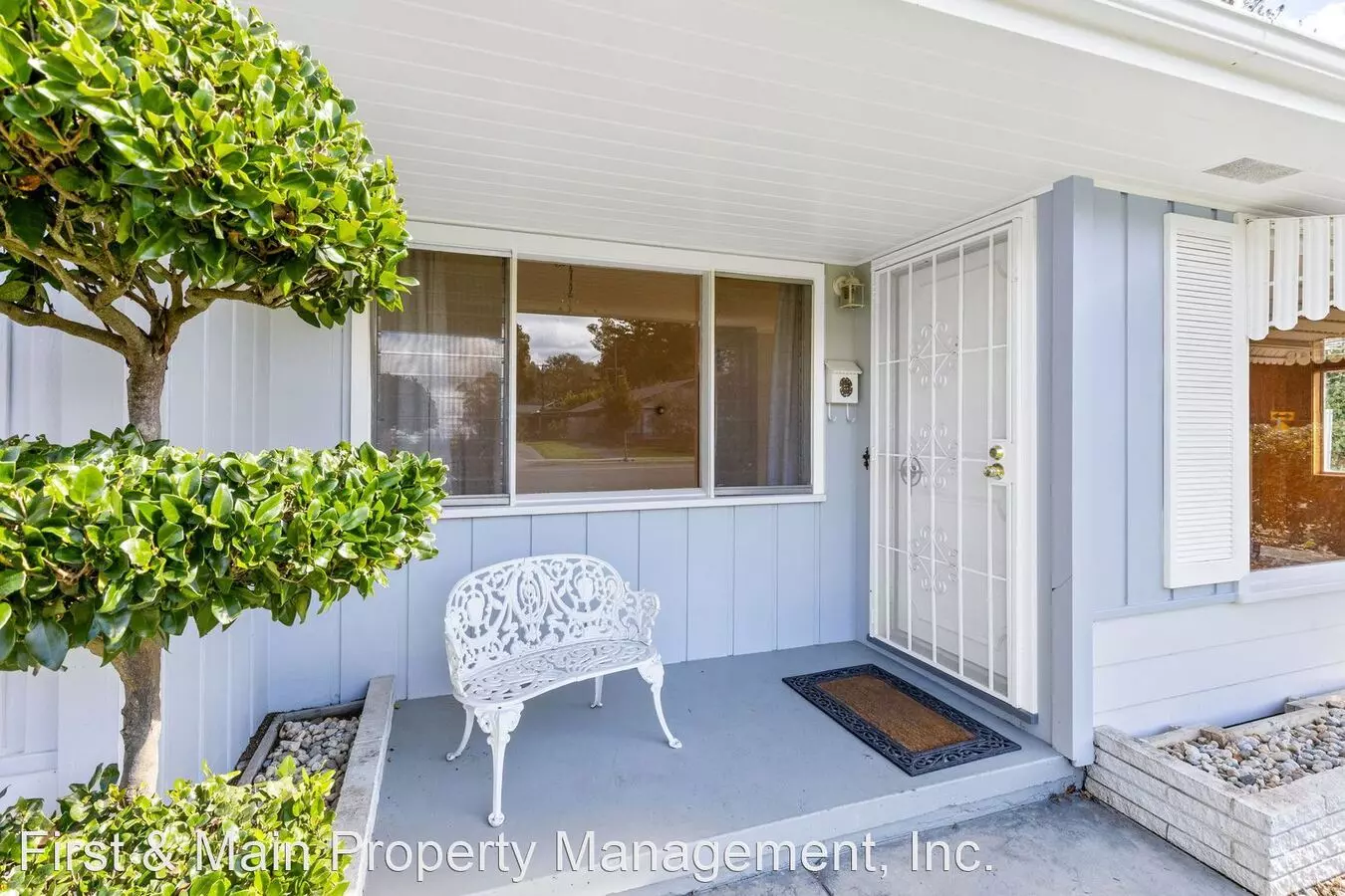 2506 Linda Vista Ave photo 5