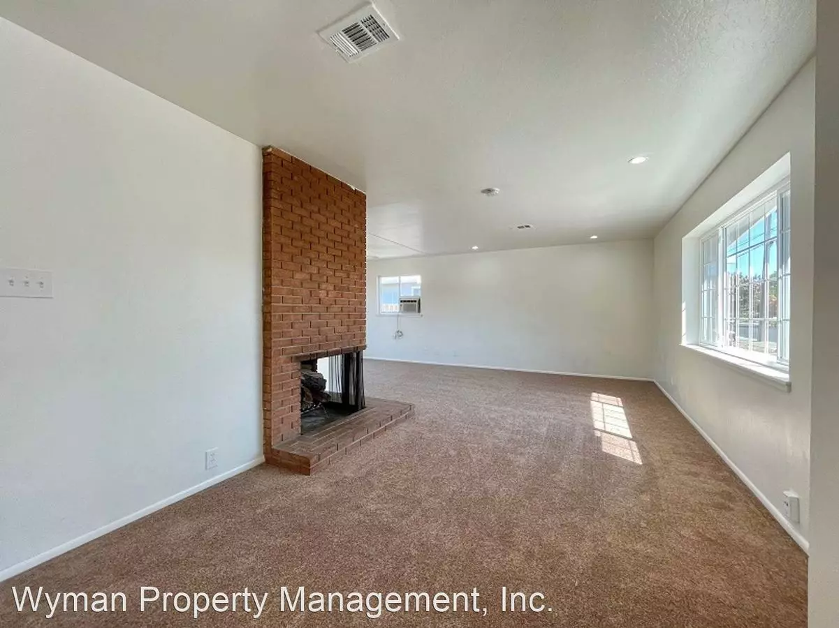 2529 Butte St Napa, CA 94558 photo 2