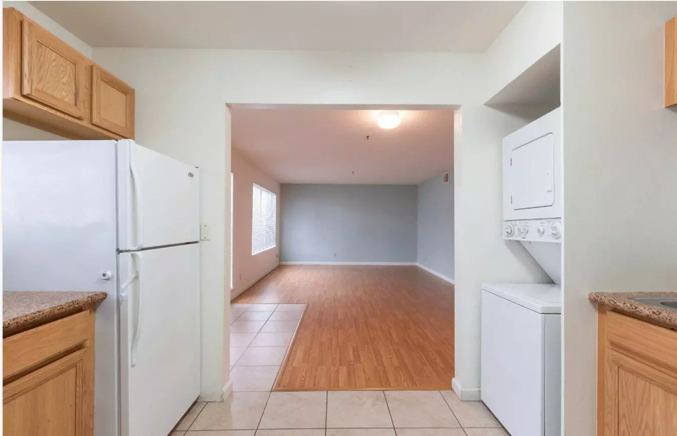 Napa Creek Apartments photo 2