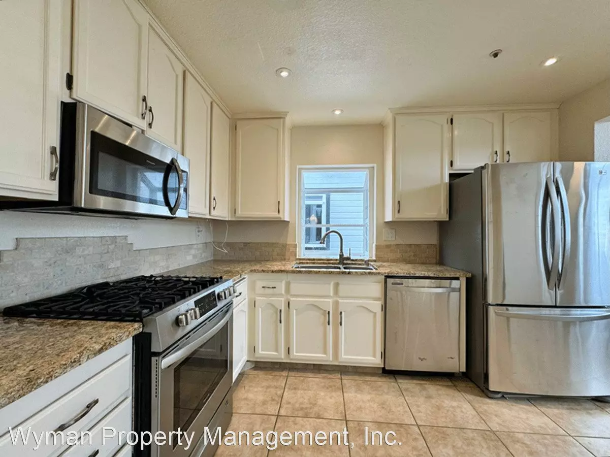 30 Valley W Cir Napa, CA 94558 photo 4