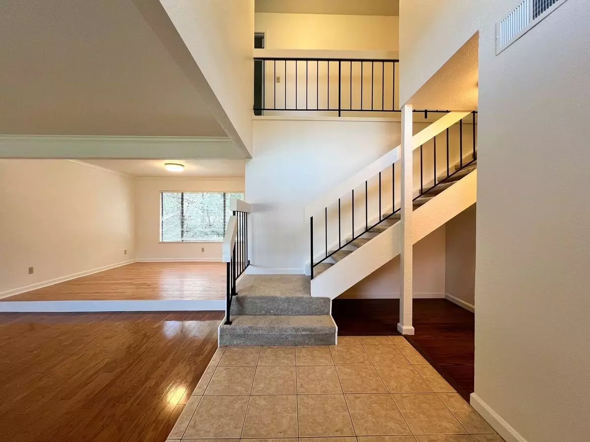 1132 Estates Dr Napa, CA 94558 photo 3