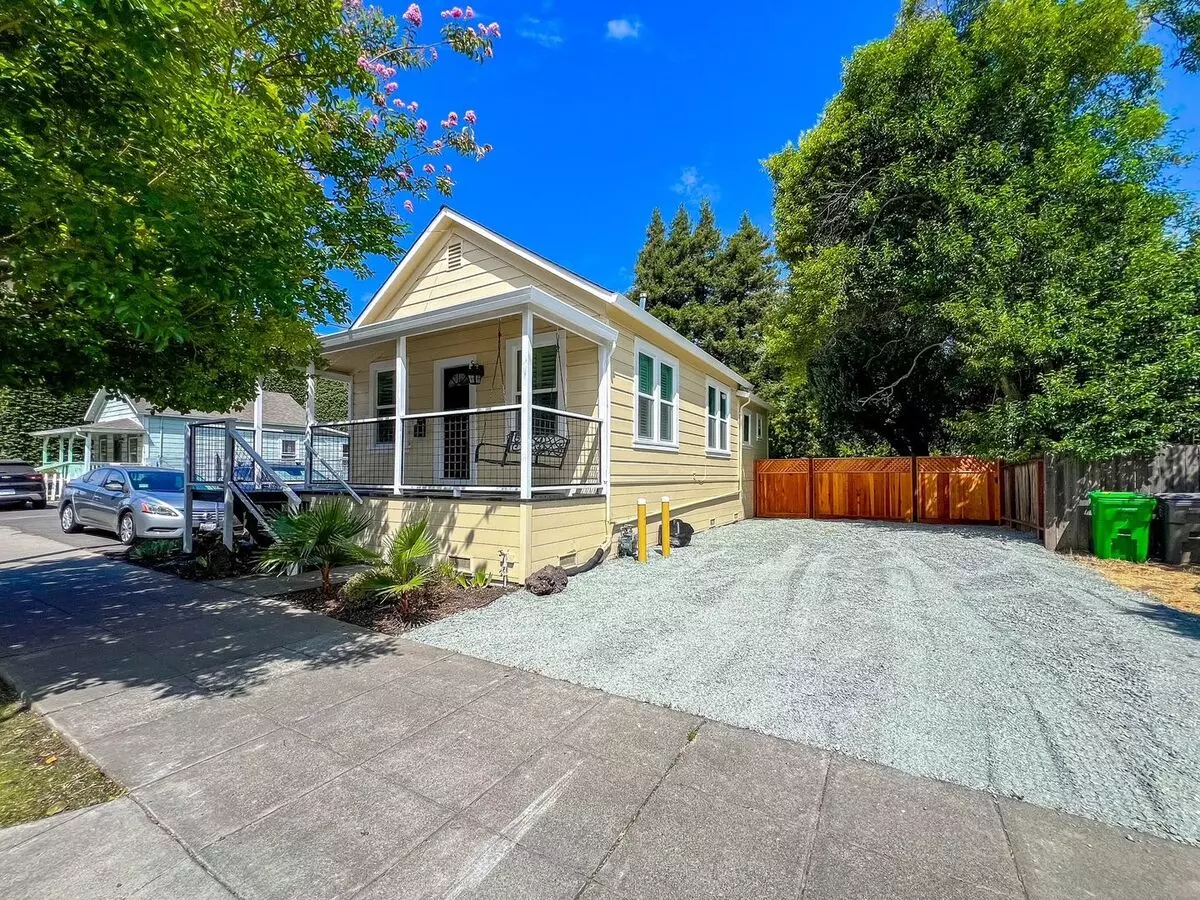 934 Clinton St Napa, CA 94559 photo 3